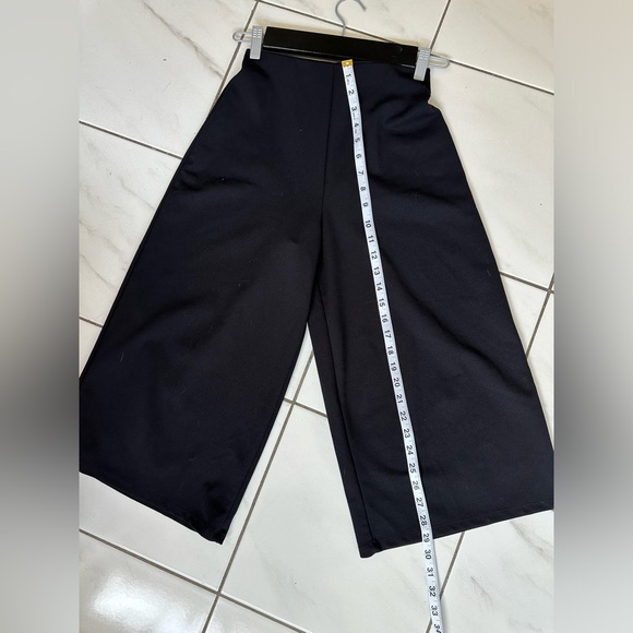 Black Zara culottes - Picture 3 of 5